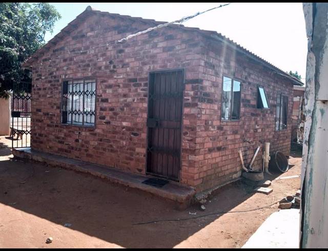 2 BEDROOM HOUSE FOR SALE IN SOSHANGUVE SOUTH